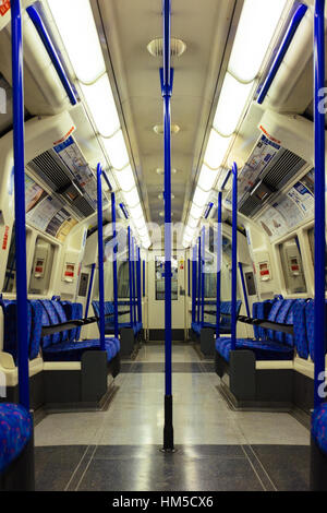 Eine leere U-Bahn Zug Wagen auf der Northern Line Stockfoto