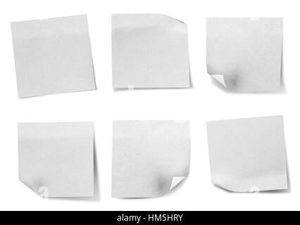 Sammlung von verschiedenen weißen Hinweis Papiere auf weißem Hintergrund Stockfoto