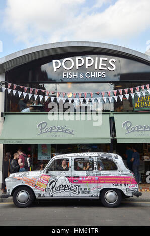 Mohnblumen Fish &amp; Chips-Shop in Camden Town, London, UK. Stockfoto