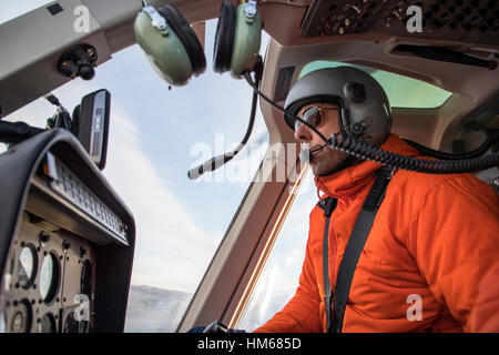 Hubschrauber-Pilot fliegt über Esplanade Bereich; Teilbereich der Selkirk Range; Britisch-Kolumbien; Kanada Stockfoto