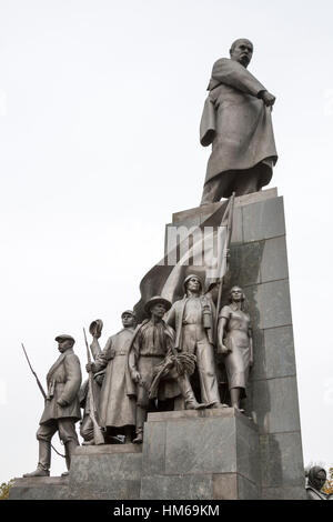 Denkmal für Taras Schewtschenko, berühmte Dichter und Schriftsteller in Charkow, Ukraine. Erbaut im Jahre 1935 durch Manizer Bildhauer und Architekt Region. Stockfoto