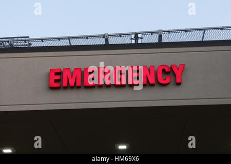 Zeichen der Notaufnahme in einem Krankenhaus Stockfoto