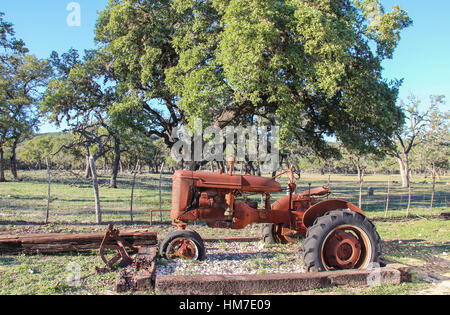 alten Traktor bei der Dixie Dude Ranch Stockfoto