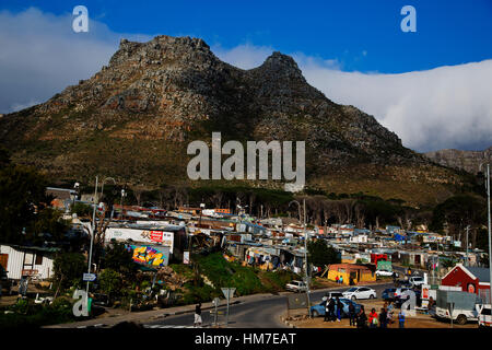 Elendsviertel auf die Hout Bay Stadtrand Imizamo Yethu Township, Hout Bay, Kapstadt, Südafrika Stockfoto