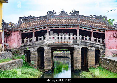 Japanische Pagode (oder Brücke-Pagode) in Hoi an eine alte Stadt am 23. Januar 2015 in Hoian, Vietnam. Hoian wird vom WELTERBESTATUS als Weltkulturerbe anerkannt. Stockfoto