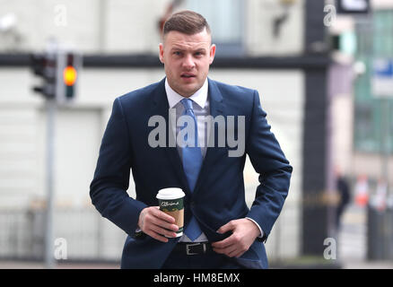 Fußballer Anthony Stokes kommt am Dublins Schaltung Strafgerichtshof für eine Anhörung wegen tätlichen Angriffs auf einem Elvis-Imitator in einem Nachtclub. Stockfoto