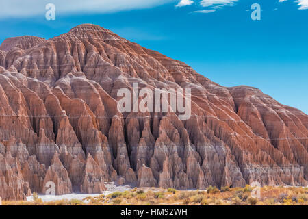 Stark erodierten Panaca Bildung, Schaffung von schönen Türmen und Klippen, in Cathedral Gorge State Park, Nevada, USA Stockfoto