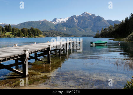 Pier und Anden am Lago Perito Moreno, Llao Llao, in der Nähe von Bariloche, Nahuel Huapi Nationalpark Lake District, Argentinien Stockfoto