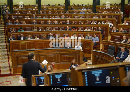 Iñigo Errejon, Irene Montero, Politiker Pablo Iglesias, Carolina Bescansa, Alberto Garzón, Mariano Rajoy, Pedro Sanchez bei der Investitur Sitzung des Abgeordnetenhauses in Madrid am Mittwoch, 31. August 2016 Stockfoto