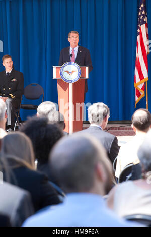 Washington, DC, 3. Oktober 2016: Verteidigungsminister Ash Carter ehrt 2016 militärische Olymians und Paralympioniken im Pentagon Stockfoto