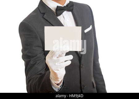 Butler hält ein leeres Blatt Papier Stockfoto