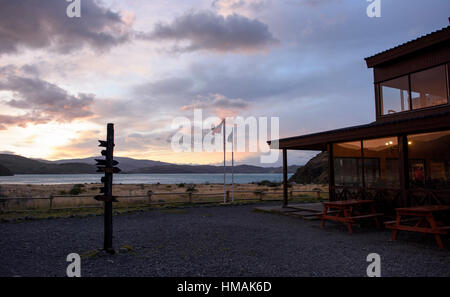 Mountain Lodge Paine Grande Sonnenaufgang in Torres del Paine Nationalpark-Chile. Stockfoto