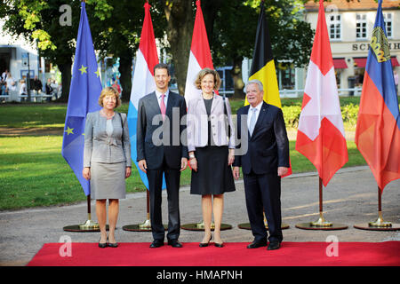 Prince Regent von Liechtenstein Alois trifft Bundespräsident Gauck am 18. September 2014 in Bad Doberan, Deutschland. Stockfoto