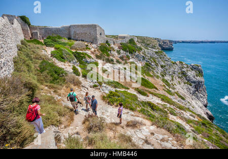 Portugal, Algarve, Cabo de Sao Vicente, Ruinen der Festung San Antonio de Beliche, die verwendet, um den strategisch wichtigen Hafen von Sagres zu schützen Stockfoto