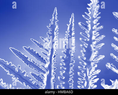 Eis-Shard-Makro. Schöne Winterlandschaft in der Natur. Stockfoto