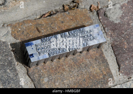 Ansicht der Bleisatz-Stücke mit verschiedenen Phrasen Stockfoto