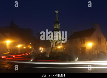 Atholl Memorial Brunnen bei Nacht dunkeld Schottland Januar 2017 Stockfoto