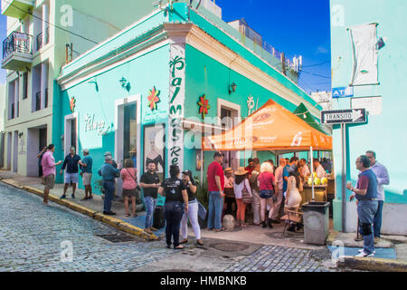 DRÄNGEN SIE SICH FEIERN MLK TAG IN SAN JUAN, PUERTO RICO - 15. JANUAR 2017. Stockfoto