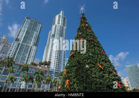 CHRISTMAS TREE BAYFRONT PARK SKYLINE VON DOWNTOWN MIAMI FLORIDA USA Stockfoto