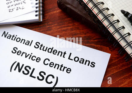 Papier mit Titel National Student Loans Service Centre (NSLSC) Stockfoto