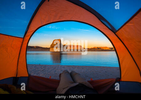 Zelt Camping Lone Rock Campground Lake Powell Wahweap Bay Kane County Utah Vereinigte Staaten von Amerika Stockfoto