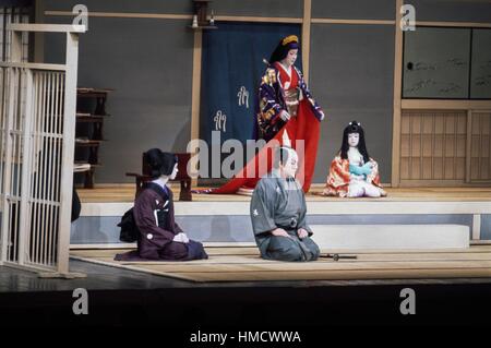 Szene auf der Bühne in das Kabuki-Theater, Tokio, Japan. Stockfoto