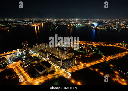 Nachtansicht der Bucht von Osaka in Osaka, Japan. Stockfoto