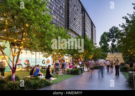Ein Einkaufszentrum im Neubaugebiet in Chippendale, Central Sydney Central Park Stockfoto