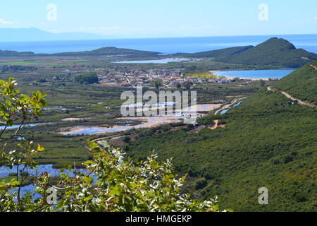 Schöne Landschaft in katafigio, Griechenland, griechische Halbinsel, Luftaufnahme Stockfoto