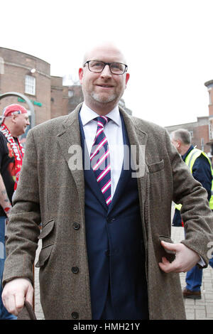 Hanley, Stoke, UK. 3. Februar 2017. Die UKIP Führer Paul Nuttall in Hanley, Stoke-on-Trent, während einer Wahlkampftour in der Stadt. 3. Februar 2017. Bildnachweis: Richard Holmes/Alamy Live-Nachrichten Stockfoto