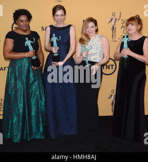 Los Angeles, Kalifornien, USA. 25. Januar 2015. 25. Januar 2015 - Los Angeles, Kalifornien - Adrienne C. Moore, Lauren Lapkus, Natasha Lyonne, Annie Golden.21st jährlichen SAG Awards Press Room bei den Los Angeles Shrine Exposition Center geführt Bildnachweis: Birdie Thompson/AdMedia Credit: Birdie Thompson/AdMedia/ZUMA Draht/Alamy Live-Nachrichten Stockfoto