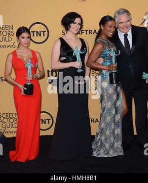 Los Angeles, Kalifornien, USA. 25. Januar 2015. 25. Januar 2015 - Los Angeles, Kalifornien - Diane Guerrero, Julie See, Vicky Jeudy, Michael J. Harney.21st jährlichen SAG Awards Press Room bei den Los Angeles Shrine Exposition Center geführt Bildnachweis: Birdie Thompson/AdMedia Credit: Birdie Thompson/AdMedia/ZUMA Draht/Alamy Live-Nachrichten Stockfoto