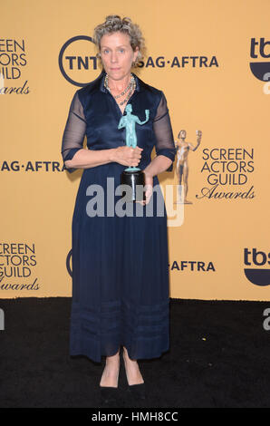 Los Angeles, Kalifornien, USA. 25. Januar 2015. 25. Januar 2015 - Los Angeles, Kalifornien - Frances McDormand.21st jährlichen SAG Awards-Presseraum im Los Angeles Schrein Exposition Center statt. Bildnachweis: Birdie Thompson/AdMedia Credit: Birdie Thompson/AdMedia/ZUMA Draht/Alamy Live-Nachrichten Stockfoto