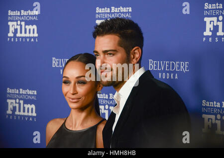 Santa Barbara, USA. 3. Februar 2017. Jesse Metcalfe und Cara Santana besuchen die herausragende Leistung des Jahres präsentiert von Belevedere Wodka auf der 32. jährlichen Santa Barbara International Film Festival im Arlington Theatre in Santa Barbara, C Stockfoto