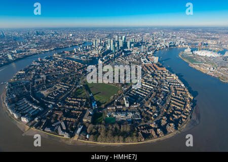 London von oben, Bilder von Canary Wharf in London vom Helikopter aus gesehen Stockfoto