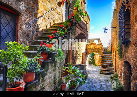 Hauseingang in einer antiken Stadt Civita Di Bagnoregio, Umbrien, Italien Stockfoto