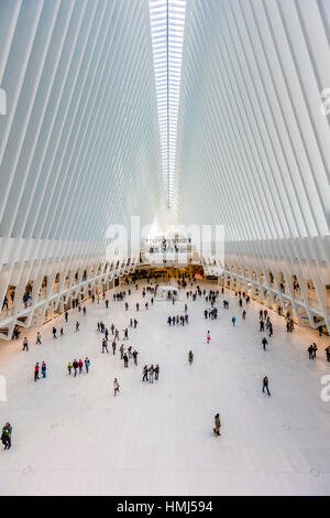 24. Oktober 2016, Interieur von Oculus Gebäude, ...brennende Saal des neuen Oculus, World Trade Center Transportation Hub, Lower Manhattan, New York Ci Stockfoto