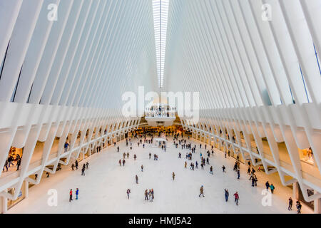 24. Oktober 2016, Interieur von Oculus Gebäude, ...brennende Saal des neuen Oculus, World Trade Center Transportation Hub, Lower Manhattan, New York Ci Stockfoto