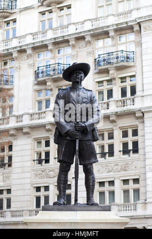 Die Gurkha-Soldaten Statue, Horse Guards Avenue, Westminster Stockfoto