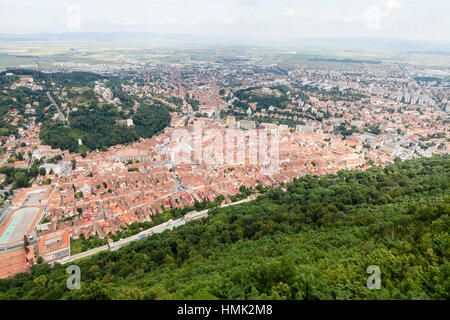 Brasov, Rumänien 24. Juni 2014: Brasov Draufsicht aus Tampa Berg Stockfoto