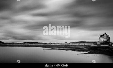 Llandudno ist ein Badeort, Stadt und Gemeinde in Conwy County Borough, Wales, befindet sich auf der Creuddyn Halbinsel, die in der irischen See hineinragt Stockfoto