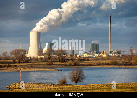 Kühlturm von der Kohle-Kraftwerk Duisburg Walsum Block 10, Freightship, Deutschland, Duisburg, Stockfoto