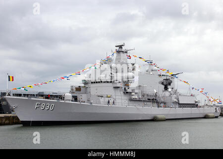 DEN HELDER, die Niederlande - 23.Juni: Belgische Fregatte F930 Leopold I während der niederländischen Marine Tage am 23. Juni 2013 in Den Helder, Niederlande Stockfoto