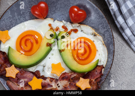 Schnecken-Frühstück für den Valentinstag Stockfoto