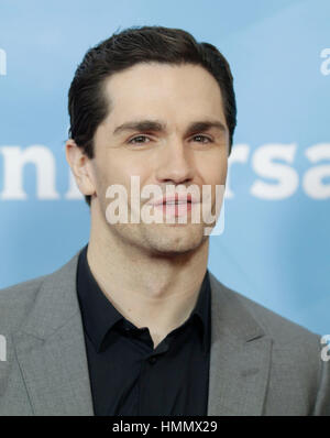 Sam Witwer kommt bei NBCUniversal TCA Press Tour im 7. Januar 2013, in Pasadena, Kalifornien. Foto von Francis Specker Stockfoto