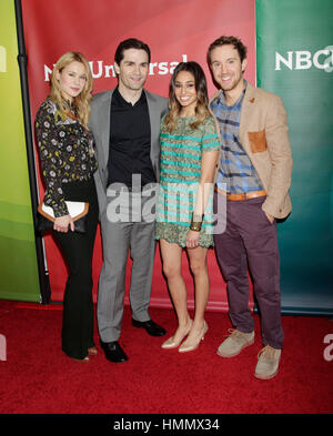 Kristen Hager, Sam Witwer, Meaghan Rath und Sam Huntington aus der Besetzung von "Being Human" erreichen die NBCUniversal TCA Press Tour am 7. Januar 2013, in Pasadena, Kalifornien. Foto von Francis Specker Stockfoto