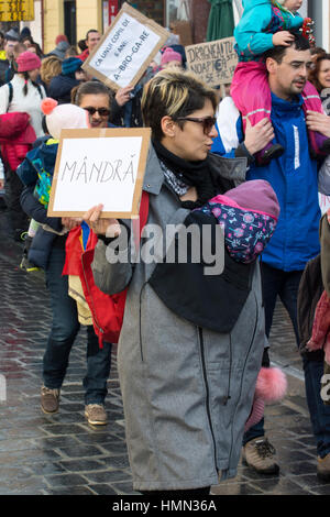 Brasov, Rumänien - 4. Februar 2017: Protest gegen die Entscheidung des Gefangenen Begnadigung vor allem für Korruption. Bildnachweis: Ionut David/Alamy Live-Nachrichten Stockfoto