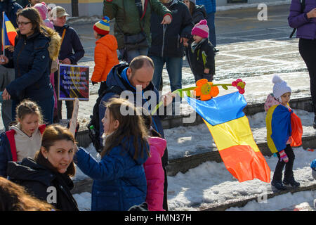 Brasov, Rumänien - 4. Februar 2017: Protest gegen die Entscheidung des Gefangenen Begnadigung vor allem für Korruption. Bildnachweis: Ionut David/Alamy Live-Nachrichten Stockfoto