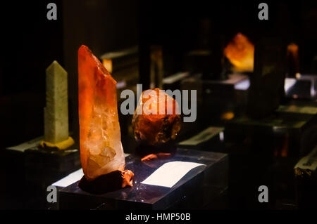 Orange Spessartin Granat-Gruppe Stockfoto