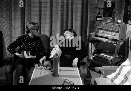 Damen Haben Vortritt, Fernsehfilm, Deutschland 1977, Regie: Maria Neocleous, Monia: Liane Hielscher, Louise Martini Stockfoto